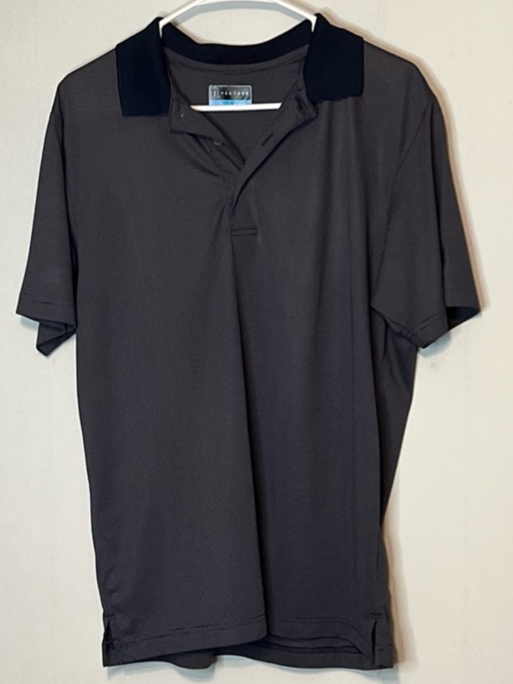 PGA TOUR Gray Polo Shirt Size Medium Short Sleeved.